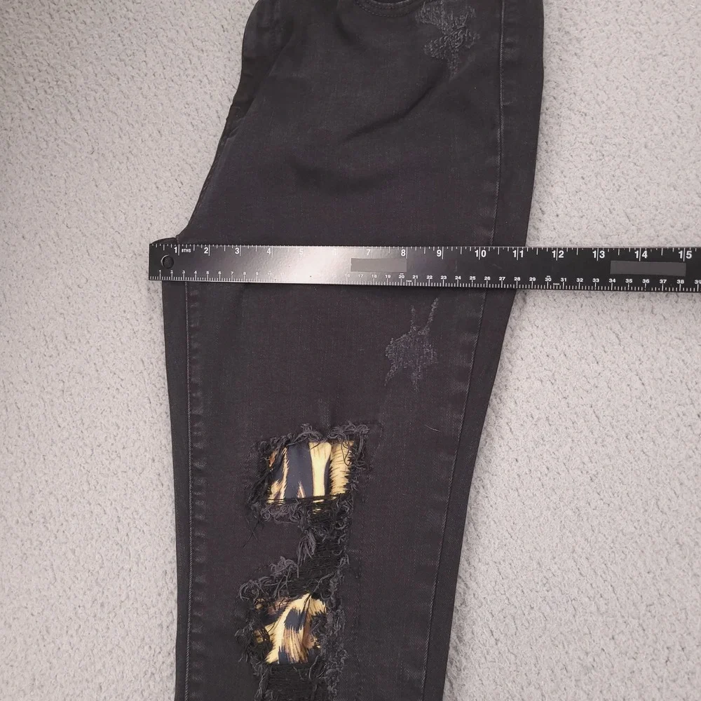 JUDY BLUE Jeans Size 15/32 Skinny Leopard Patch Distressed Black Denim